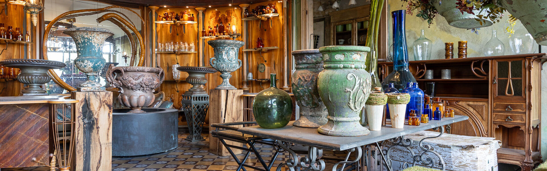 Gebouw voor gemengd gebruik te koop in Sint-Niklaas