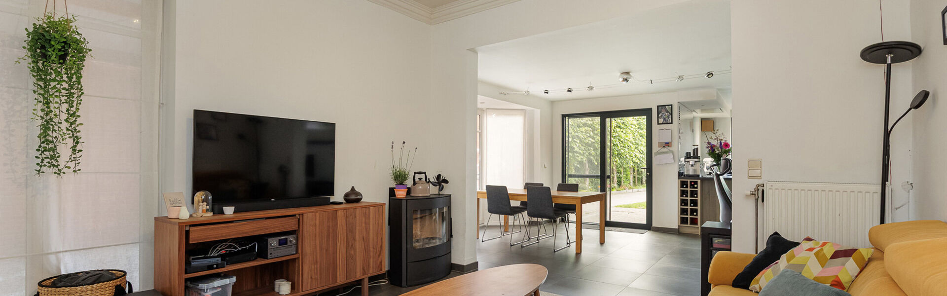 Gebouw voor gemengd gebruik te koop in Waasmunster