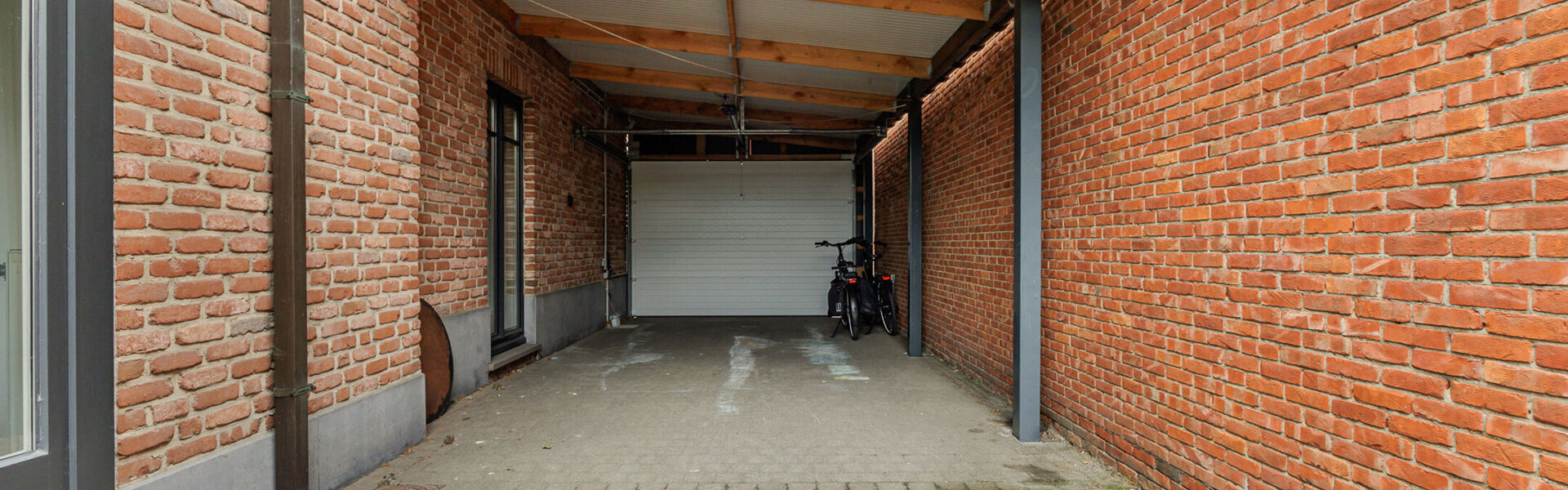 Gebouw voor gemengd gebruik te koop in Waasmunster