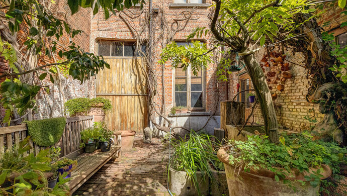 Gebouw voor gemengd gebruik te koop in Sint-Niklaas