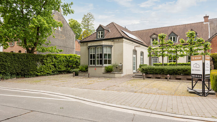 Gebouw voor gemengd gebruik te koop in Temse