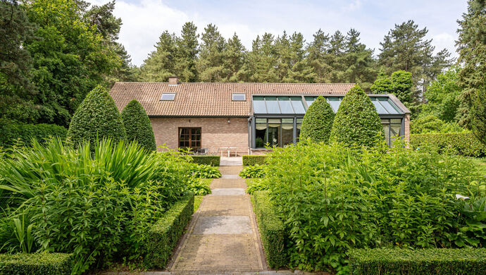 Villa te koop in Waasmunster