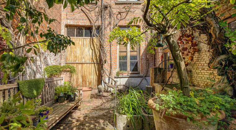 Gebouw voor gemengd gebruik te koop in Sint-Niklaas